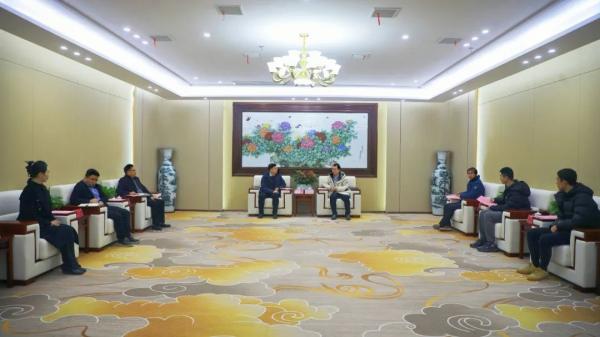 江西师范大学数字产业学院与上饶传媒集团共谋低空经济新篇章‌